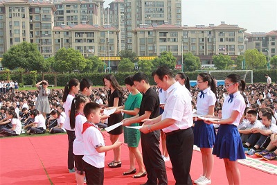 f551716ef46d42510cf4e4e7665bfaae